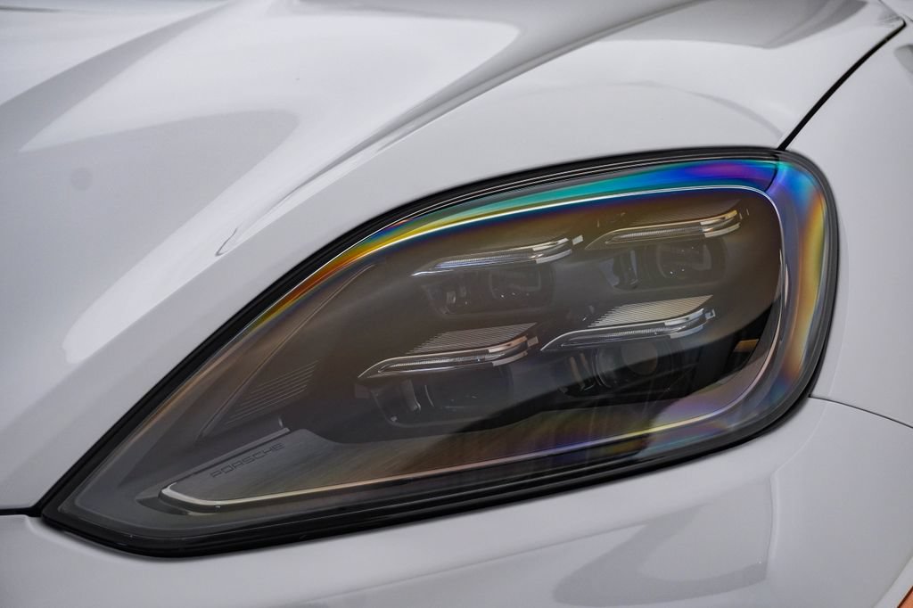 New 2026 Porsche Cayenne Coupe AWD/4WD image 7