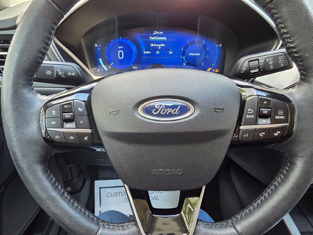 Used 2021 Ford Escape Titanium AWD/4WD image 35