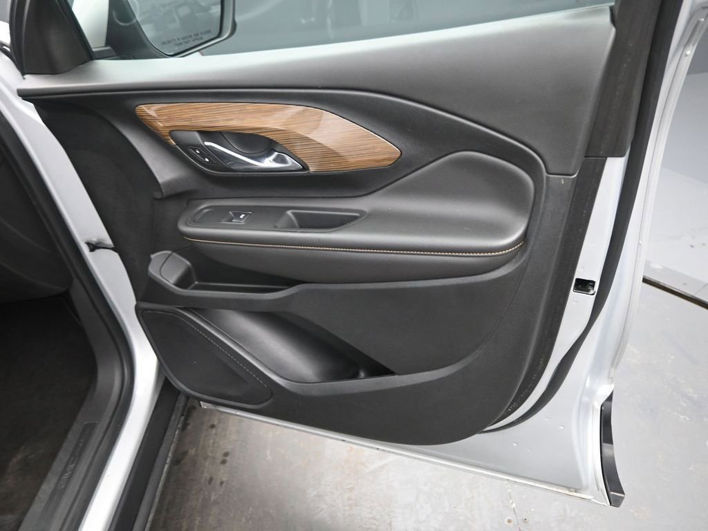 Used 2021 GMC Terrain SLE w/ Driver Convenience Package image 20