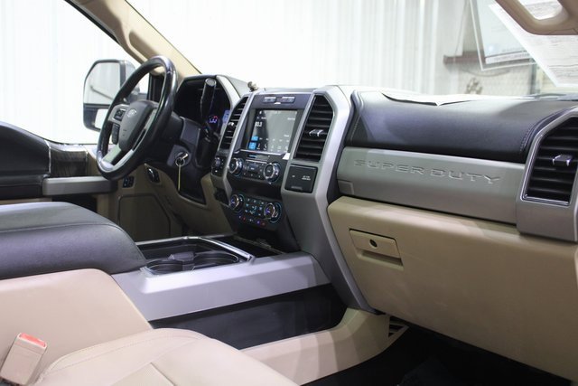 Used 2019 Ford F250 Lariat w/ Chrome Package image 22