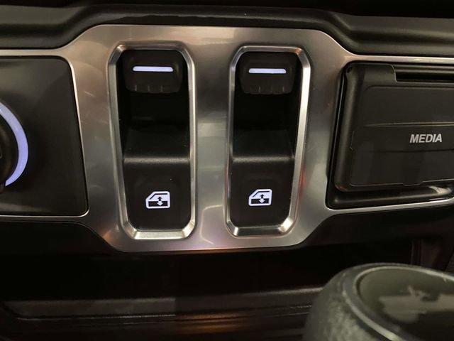 Used 2021 Jeep Wrangler Sport S image 21