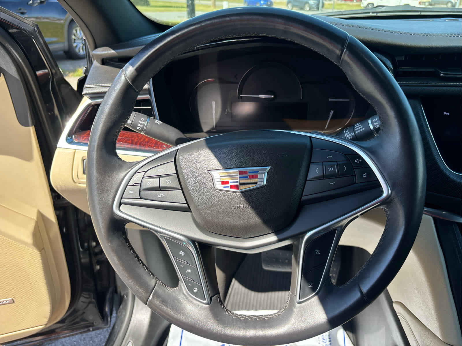 Used 2017 Cadillac XT5 Luxury w/ Driver Awareness Package AWD/4WD image 20