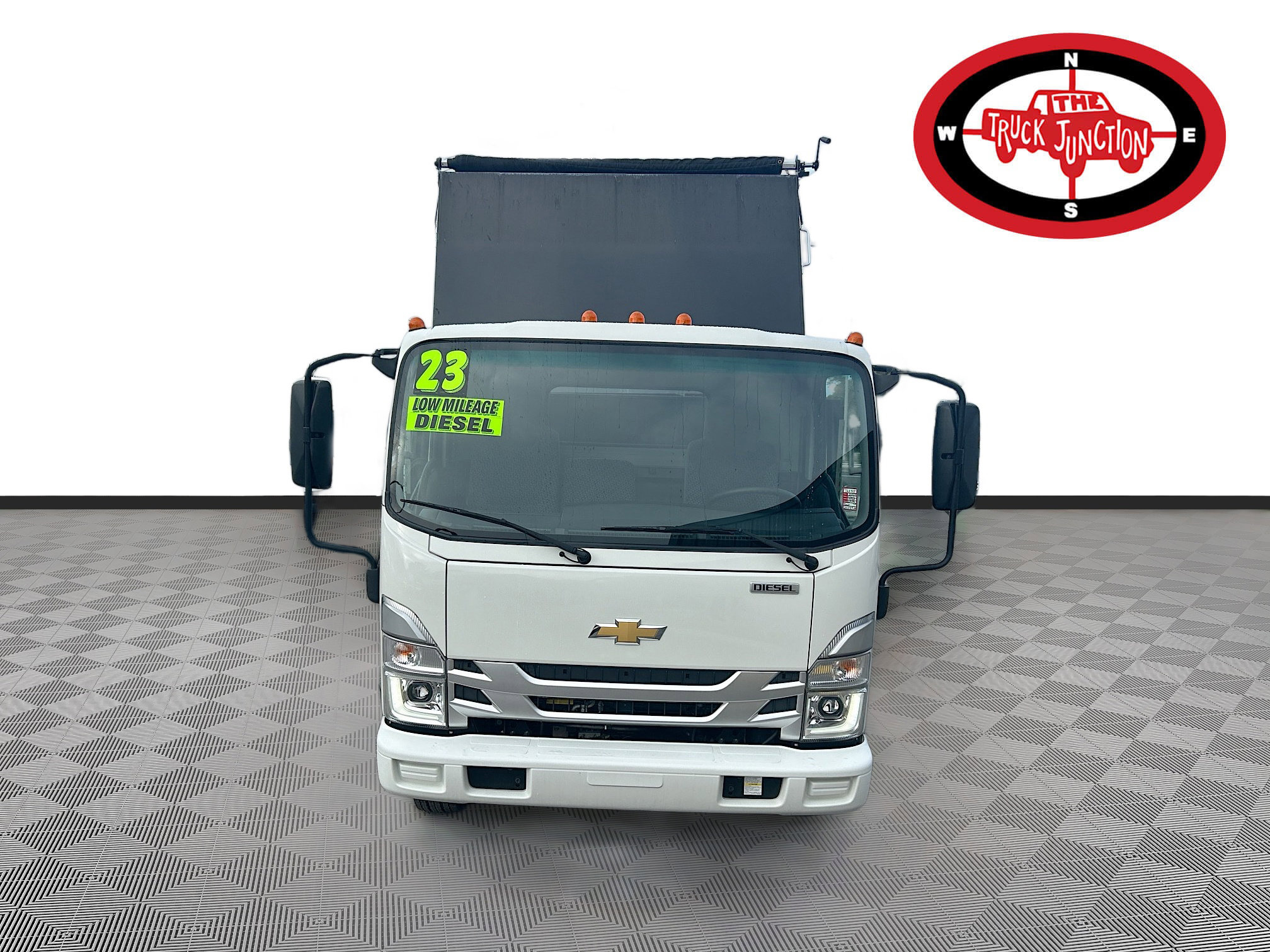 Used 2023 Chevrolet Low Cab Forward 5500XD RWD image 2