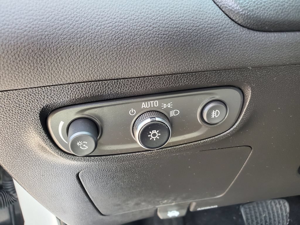 Certified 2023 Buick Encore GX Select AWD/4WD image 8