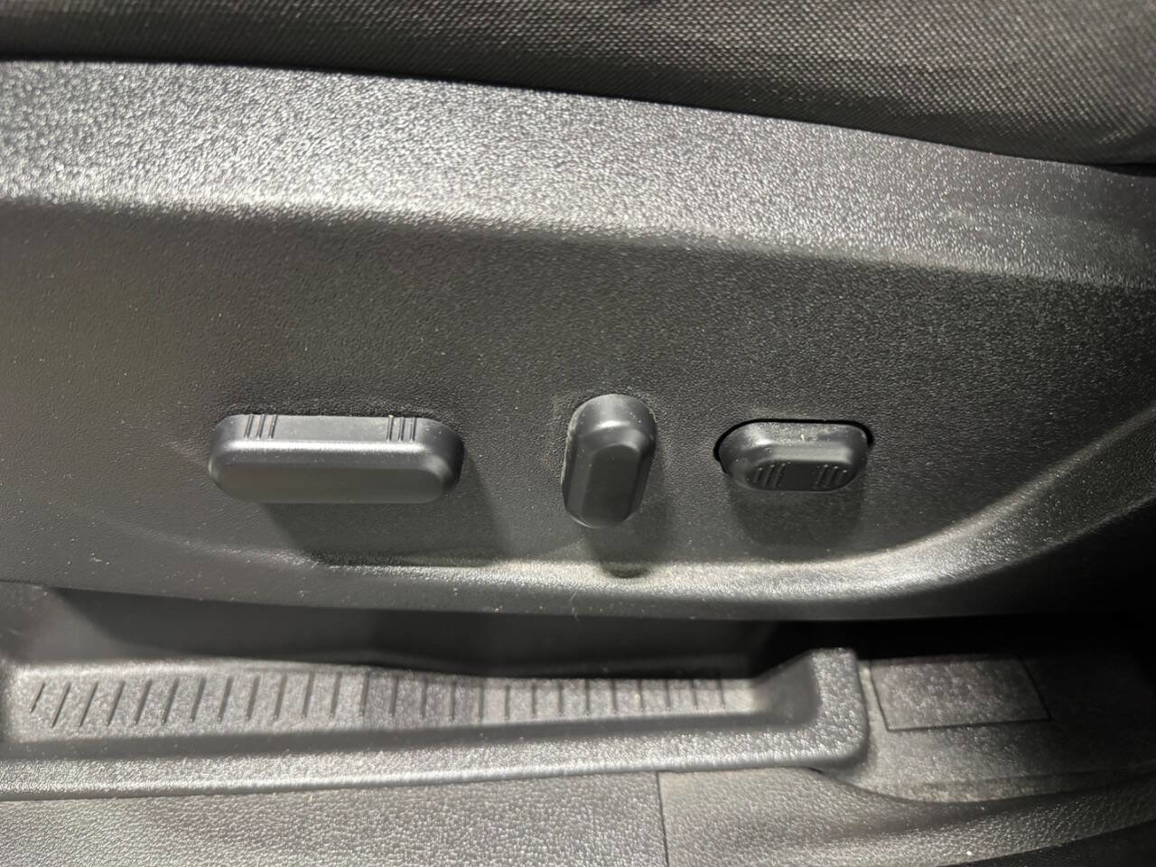 Used 2014 Ford Escape SE AWD/4WD image 11