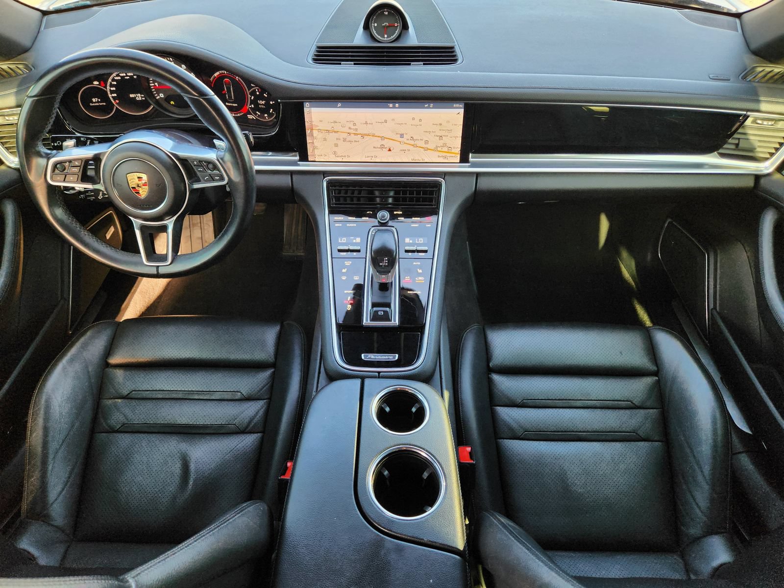 Used 2017 Porsche Panamera 4 AWD/4WD image 34