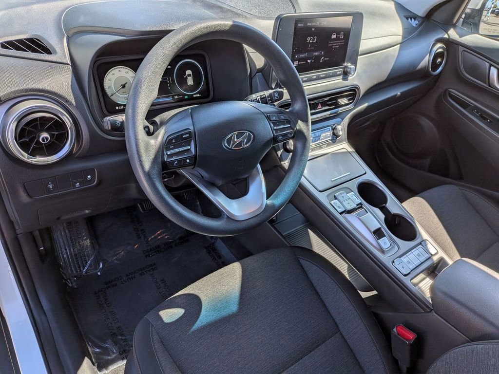 Certified 2023 Hyundai Kona SE w/ Cargo Package image 15