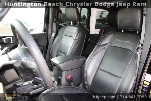 Used 2023 Jeep Wrangler Unlimited Sahara image 40