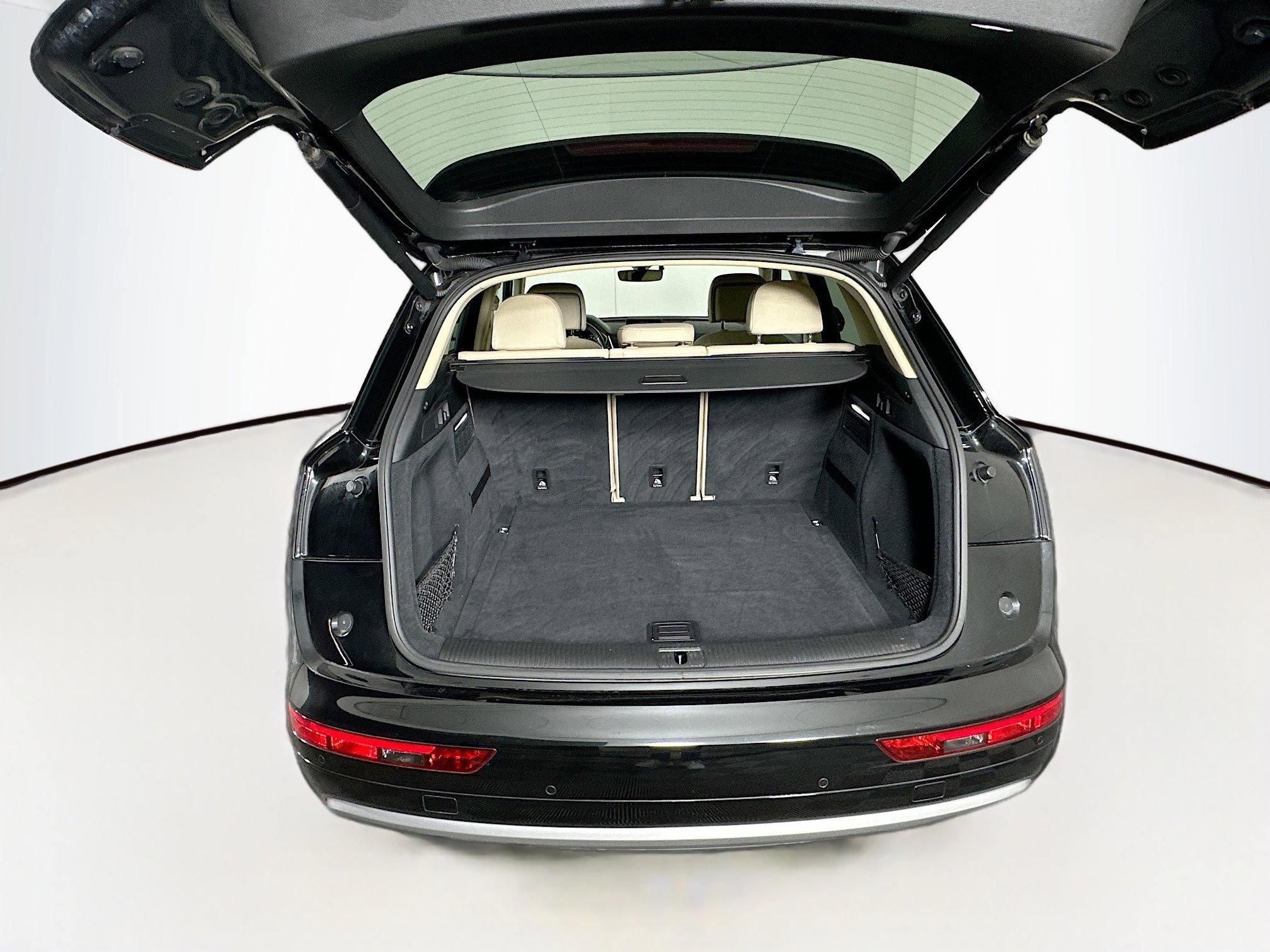 Used 2018 Audi Q5 2.0T Premium Plus AWD/4WD image 29