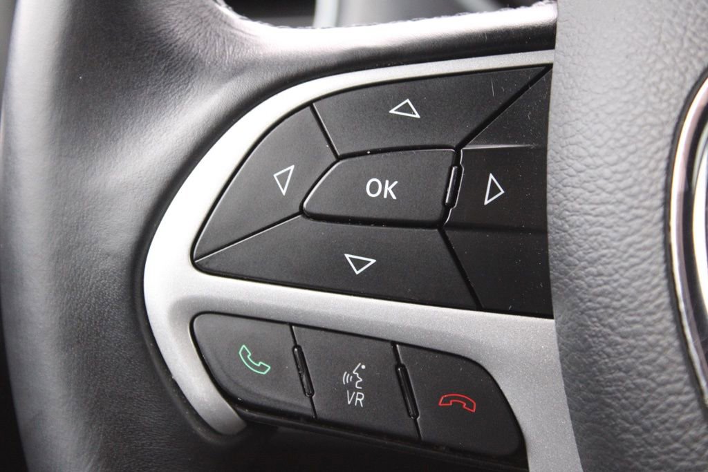 Used 2016 Dodge Charger SXT image 27