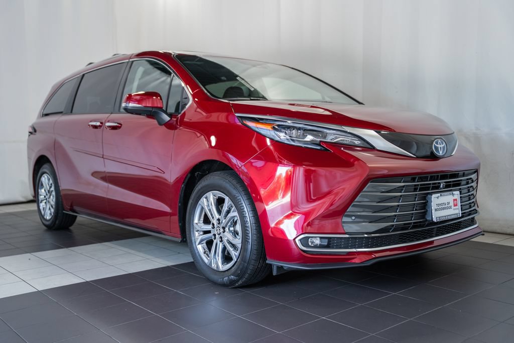 Used 2024 Toyota Sienna Platinum