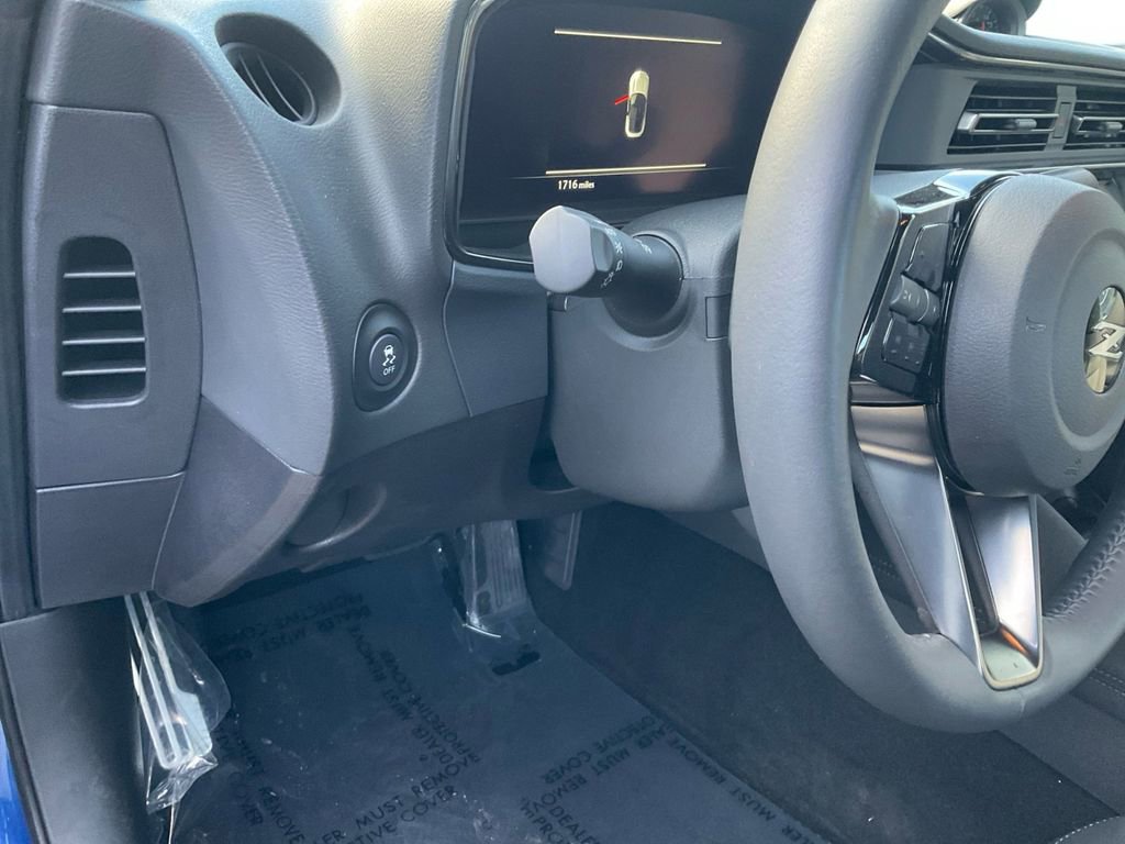Used 2025 Nissan Z Sport w/ Floor Mat Package image 14