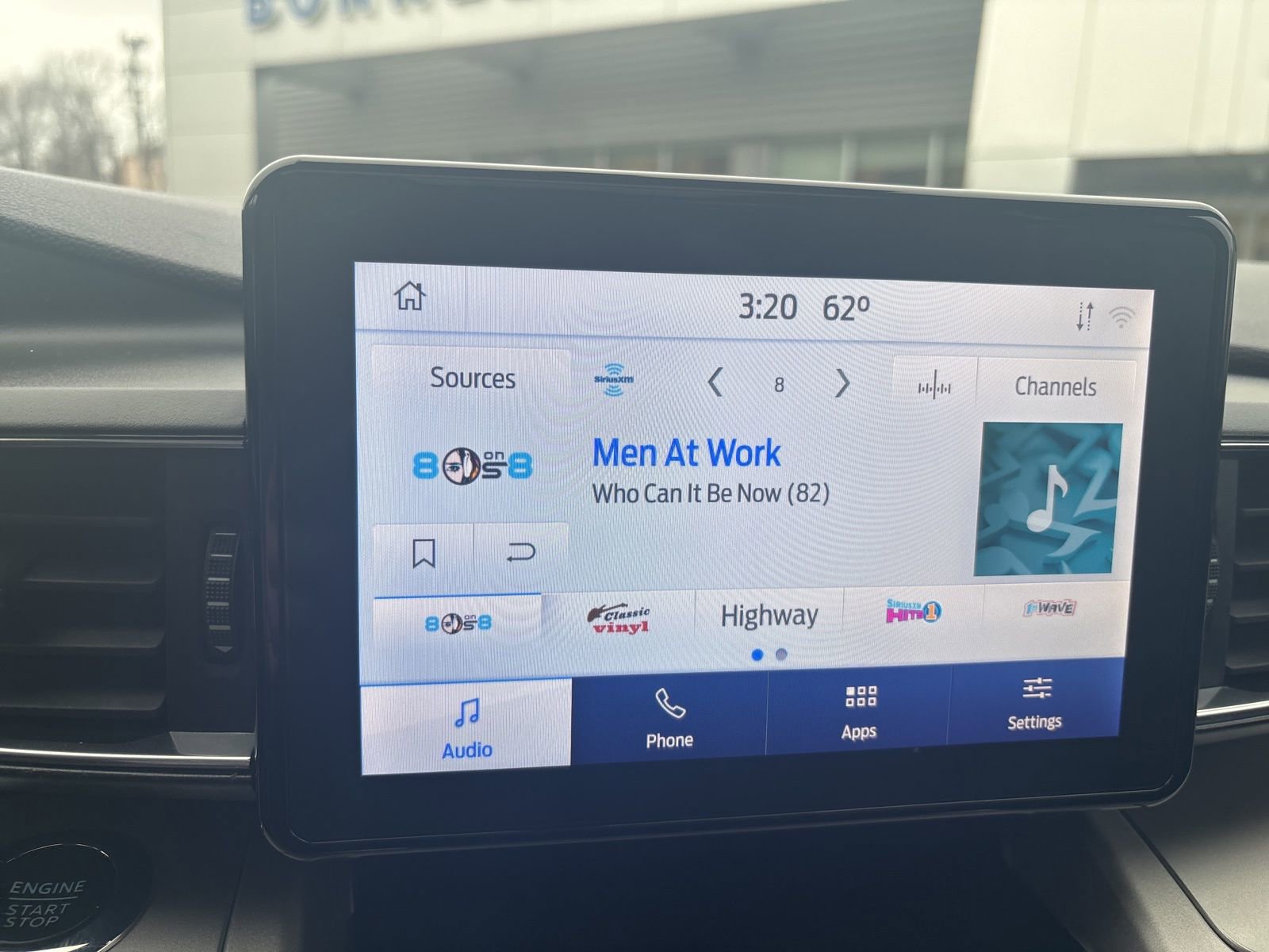 Used 2022 Ford Explorer XLT w/ Equipment Group 202A image 17