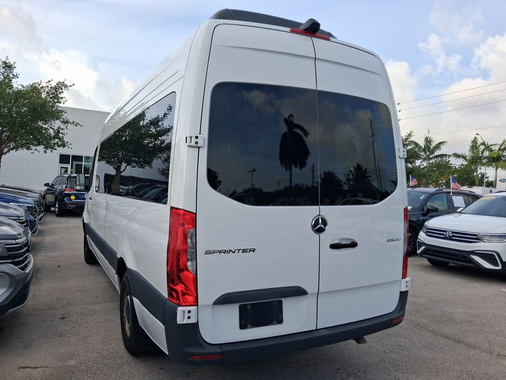 Used 2025 Mercedes-Benz Sprinter 2500 image 10