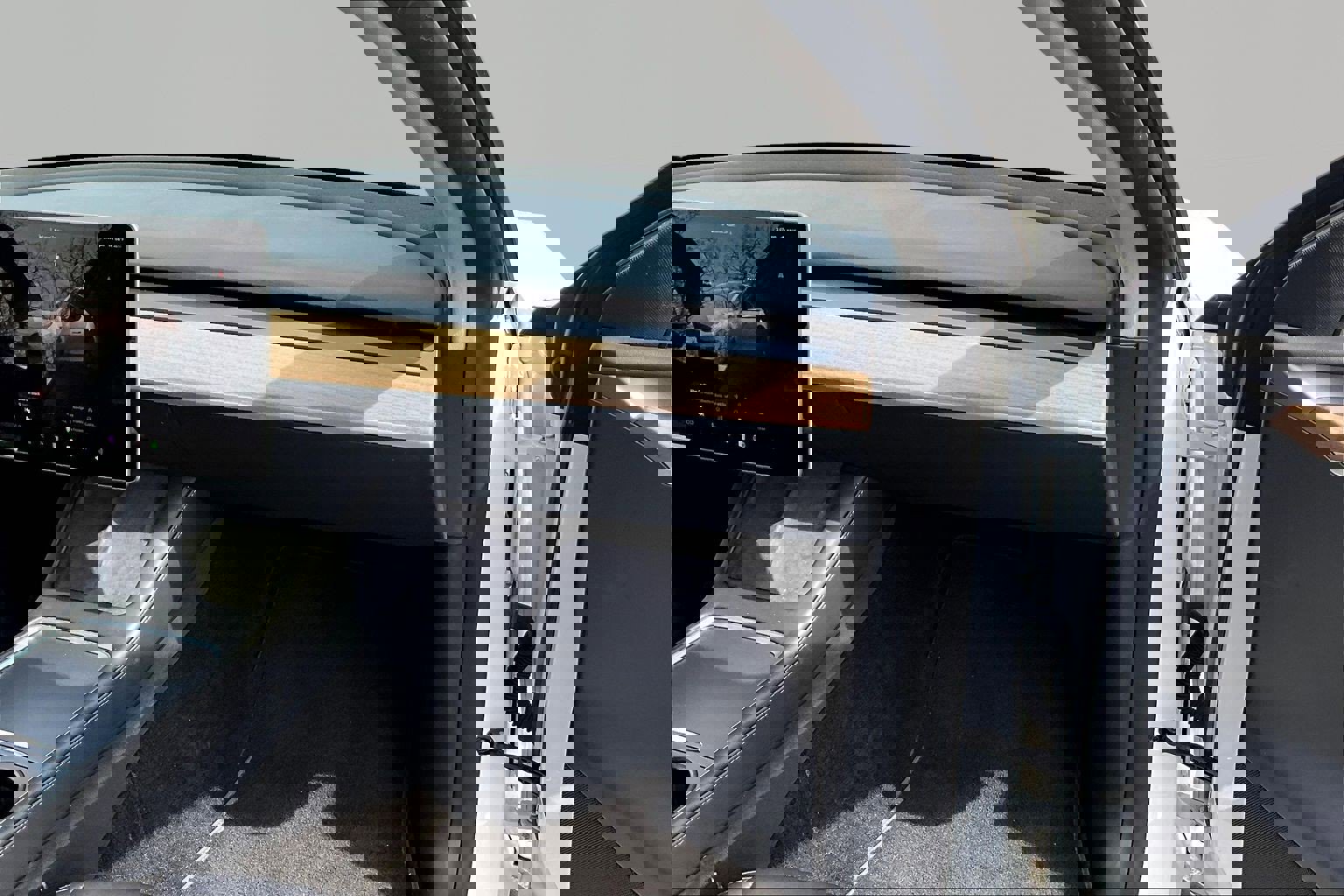 Used 2023 Tesla Model Y Long Range image 26