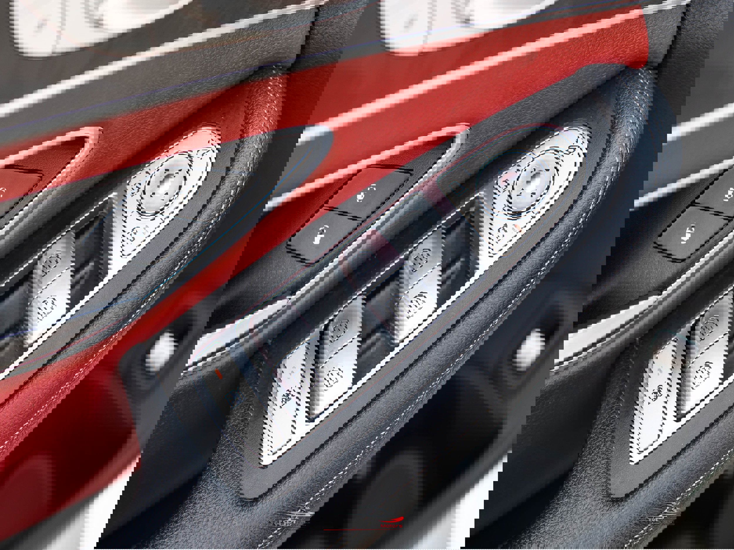 Used 2015 Mercedes-Benz C 400 4MATIC image 38