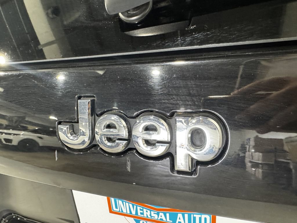 Used 2021 Jeep Cherokee Sport w/ Popular Appearance Group AWD/4WD image 32