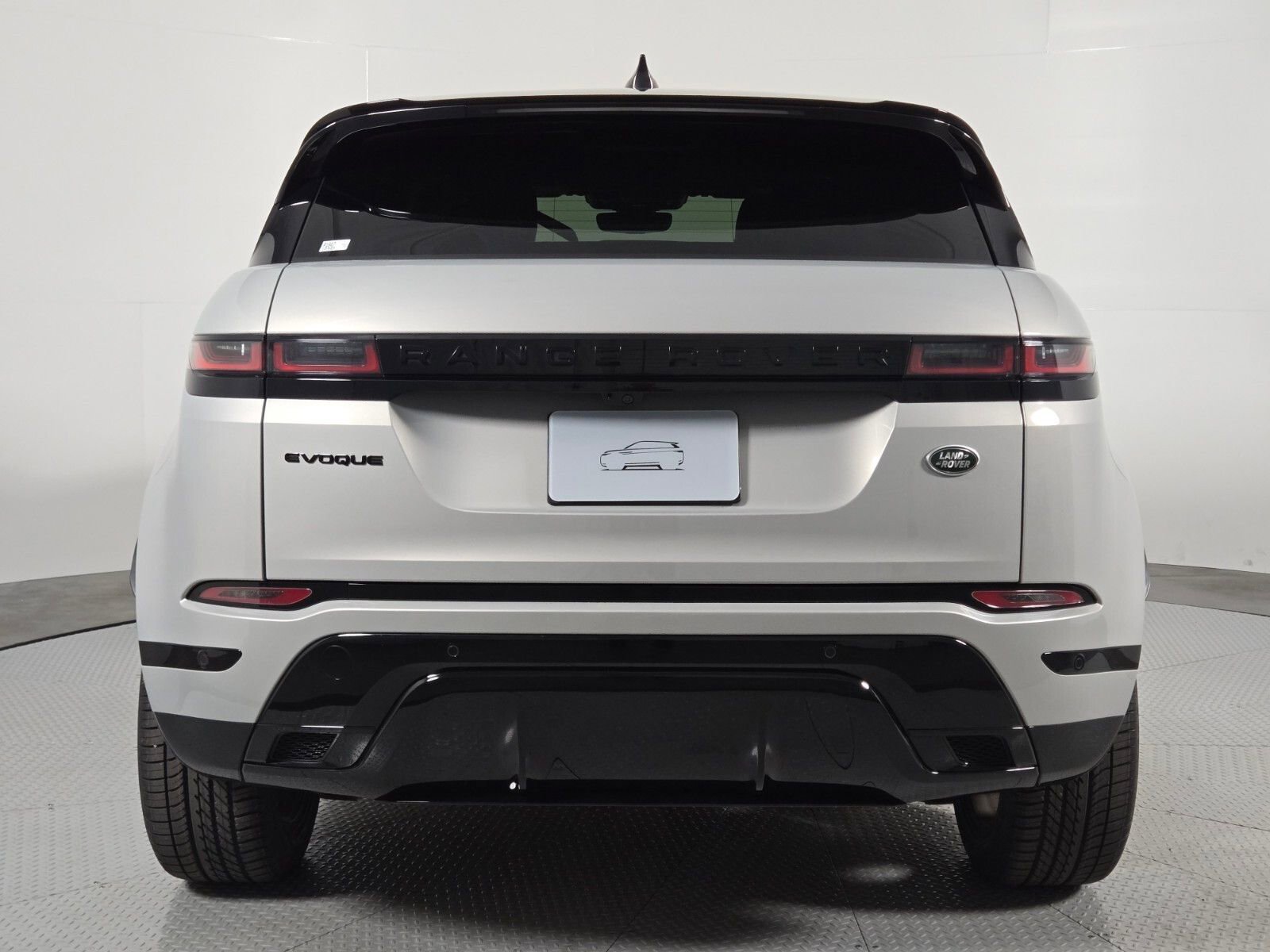 Used 2023 Land Rover Range Rover Evoque R-Dynamic SE AWD/4WD image 7