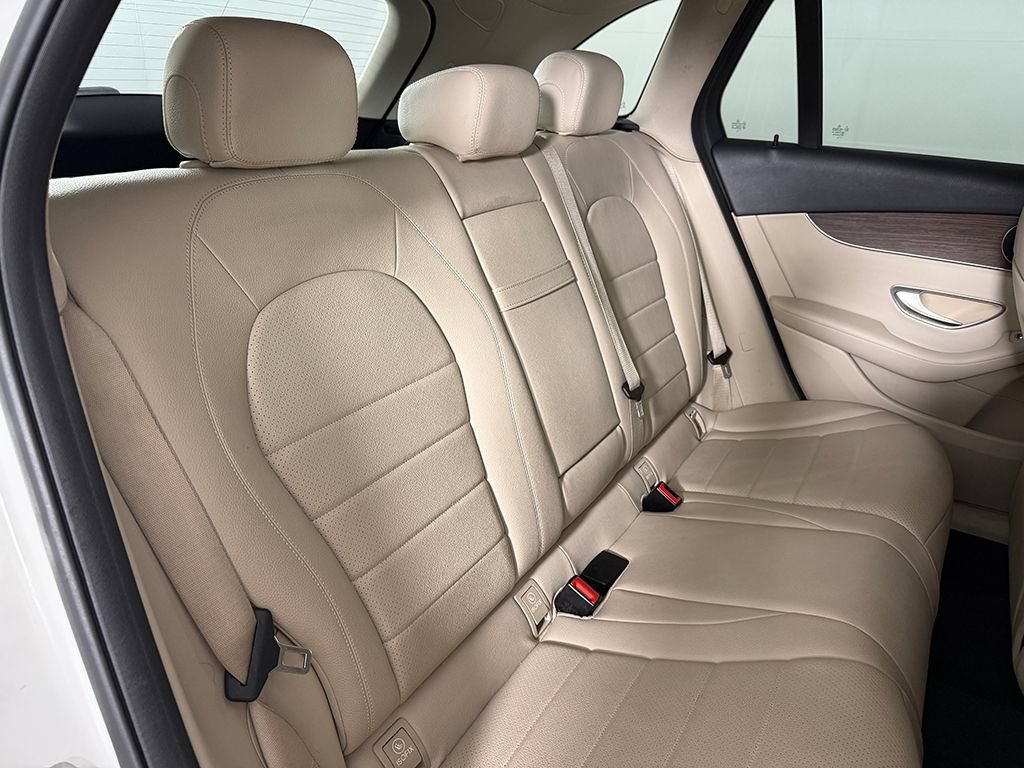 Used 2022 Mercedes-Benz GLC 300 4MATIC image 33