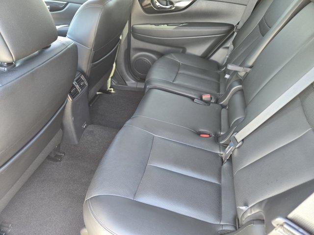 Used 2020 Nissan Rogue SL w/ Premium Package FWD image 30