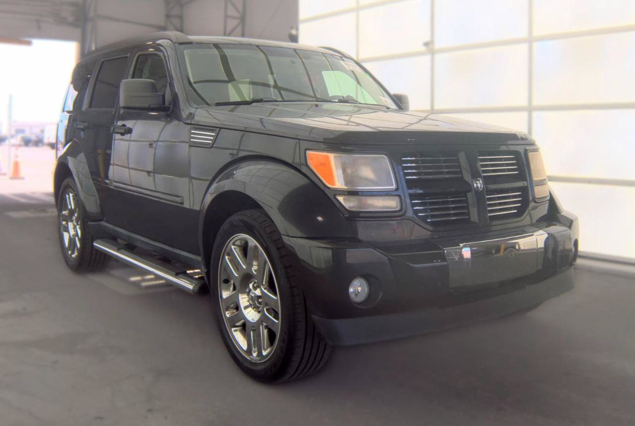 Used 2011 Dodge Nitro Heat AWD/4WD image 3