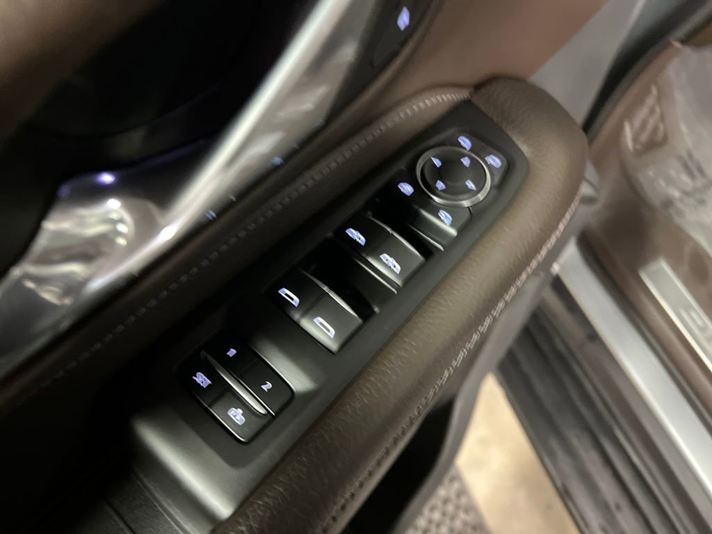 Certified 2024 GMC Yukon XL Denali AWD/4WD image 17