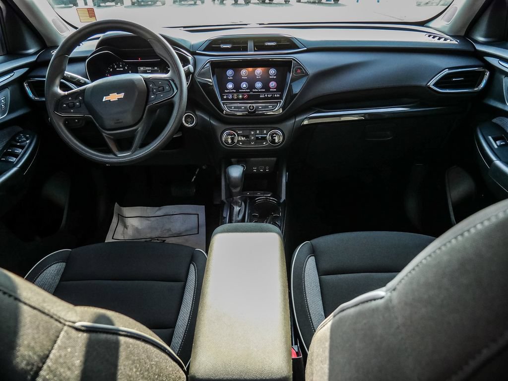 Used 2022 Chevrolet TrailBlazer LT w/ Convenience Package FWD image 43