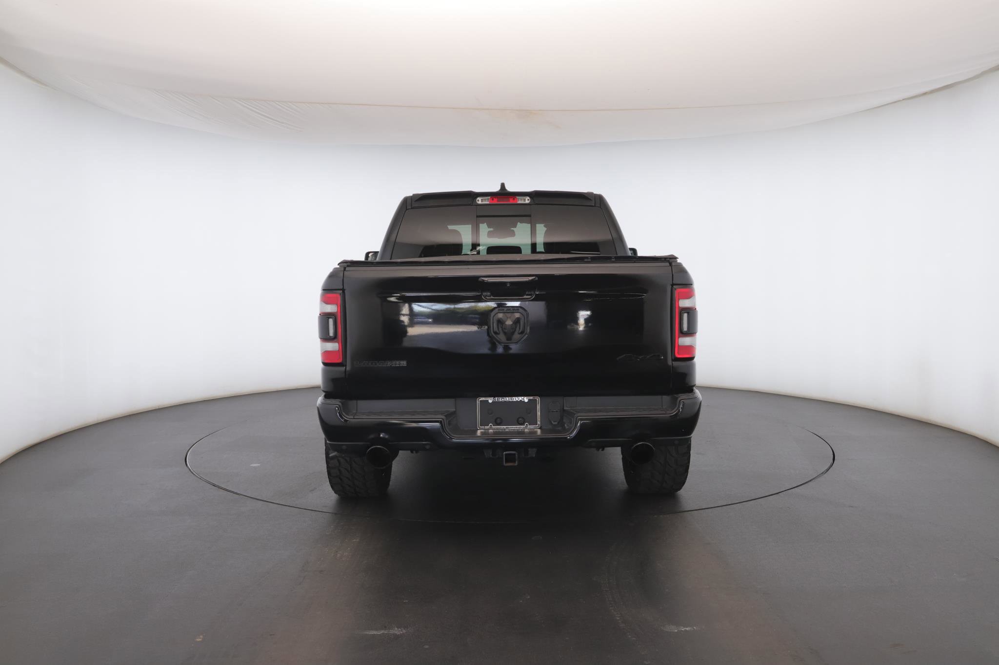 Used 2020 RAM 1500 Laramie AWD/4WD image 25