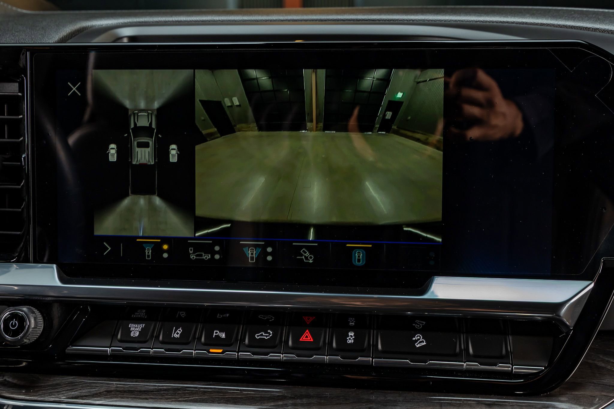 Used 2024 Chevrolet Silverado 2500 LTZ w/ LTZ Plus Package image 26