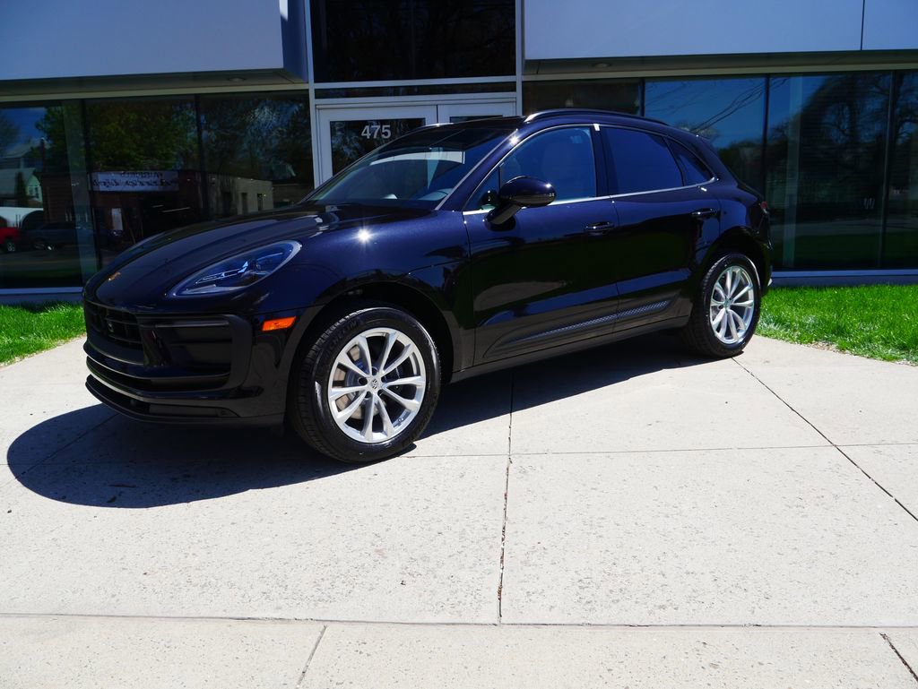 New 2026 Porsche Macan AWD/4WD image 1
