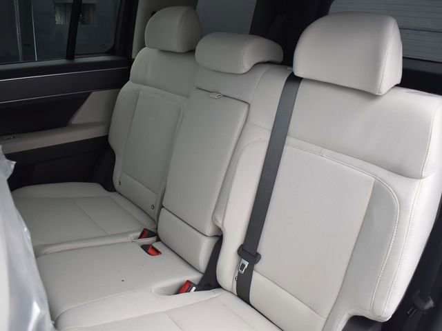 Used 2026 Hyundai Santa Fe SE FWD image 19