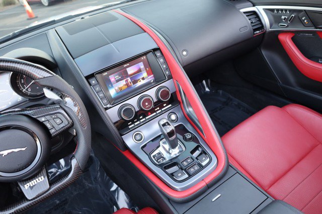 Used 2018 Jaguar F-TYPE Convertible image 30