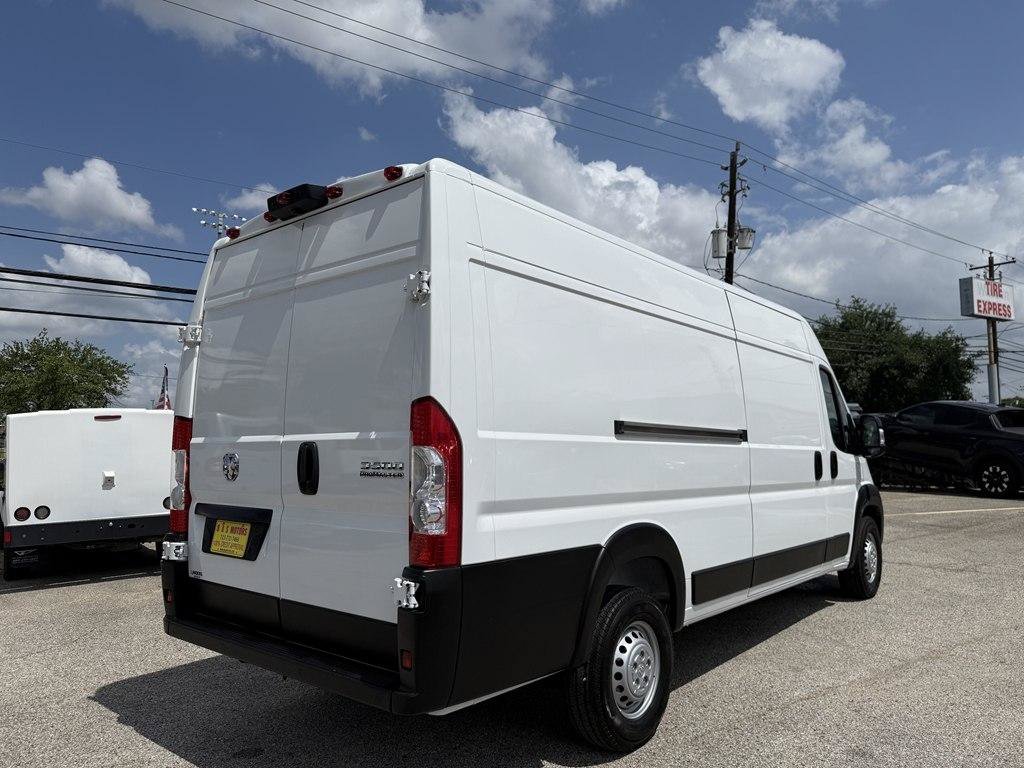 Used 2025 RAM ProMaster 3500 w/ Safety Group FWD image 10