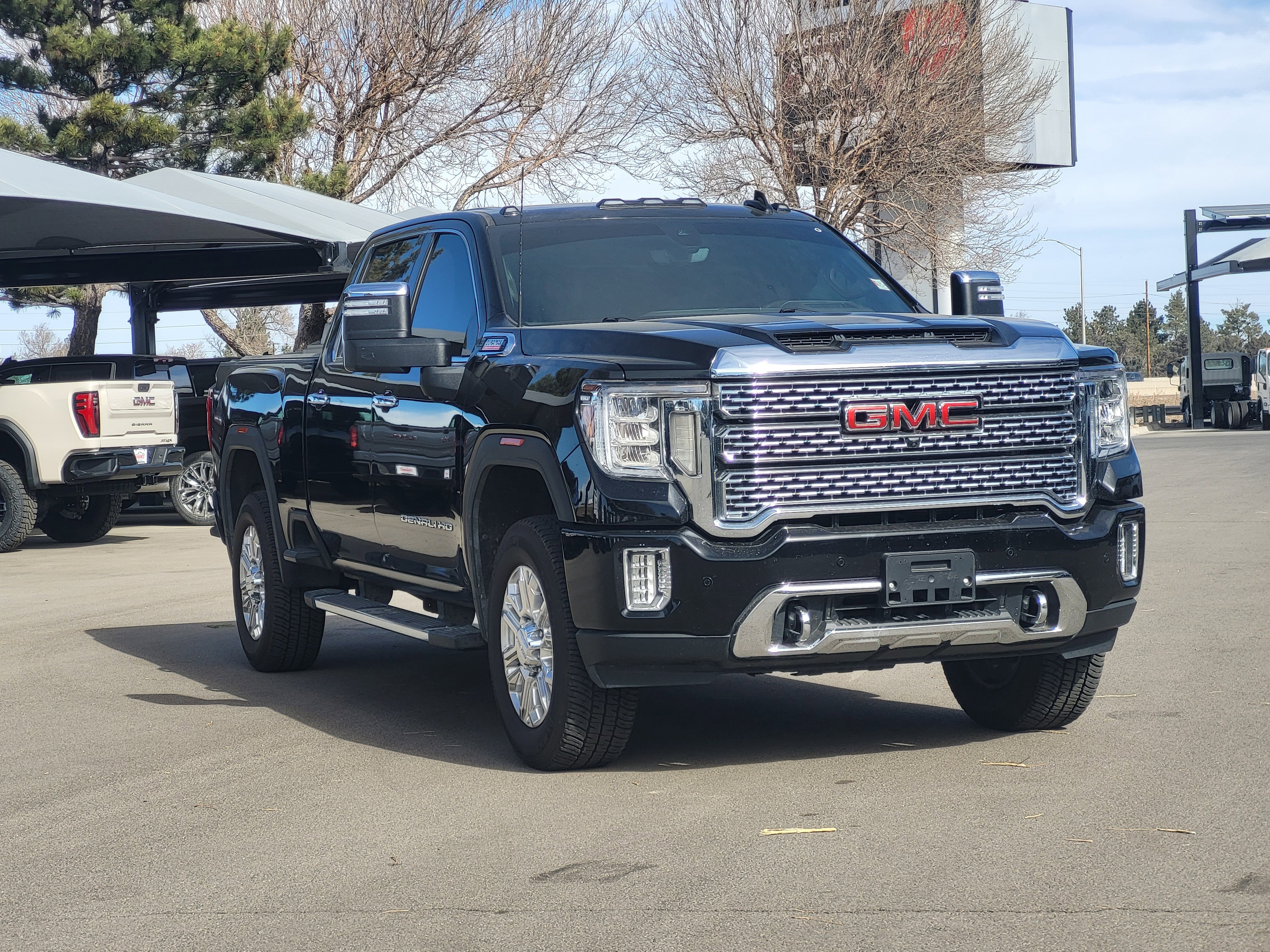 Used 2020 GMC Sierra 2500 Denali w/ Technology Package image 3