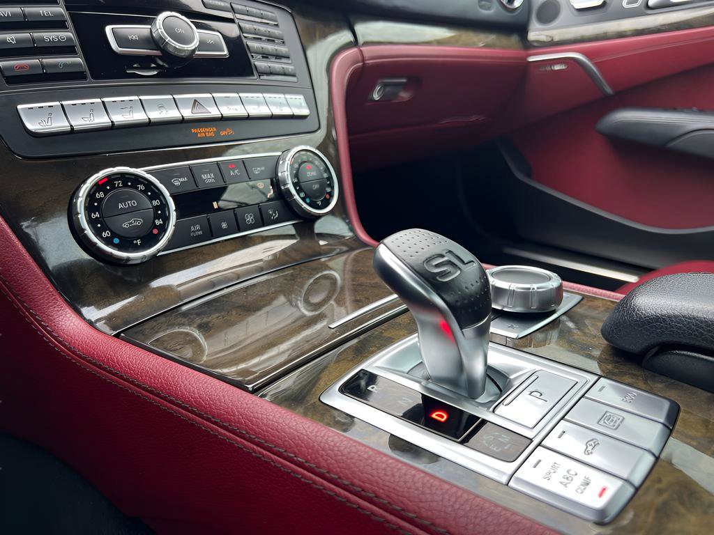 Used 2014 Mercedes-Benz SL 550 w/ Driver Assistance Package image 45