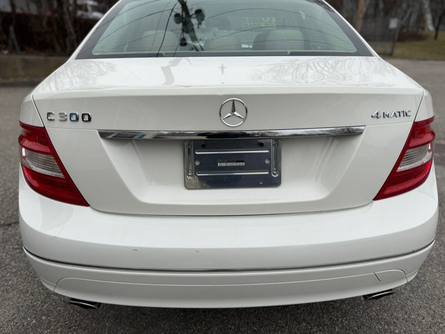 Used 2010 Mercedes-Benz C 300 4MATIC Sedan image 9