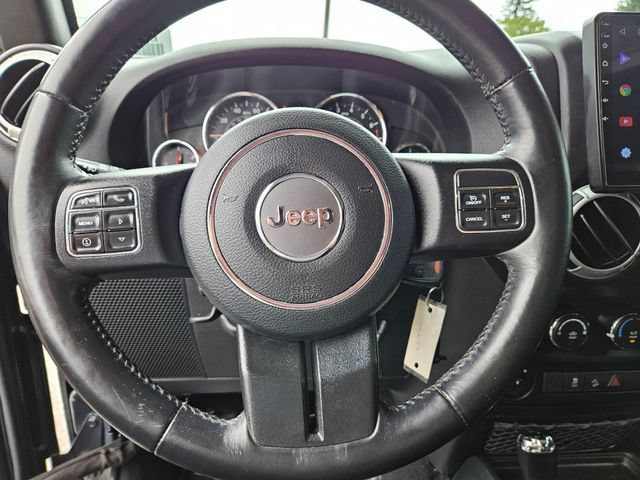 Used 2016 Jeep Wrangler Unlimited Sahara w/ Connectivity Group AWD/4WD image 28