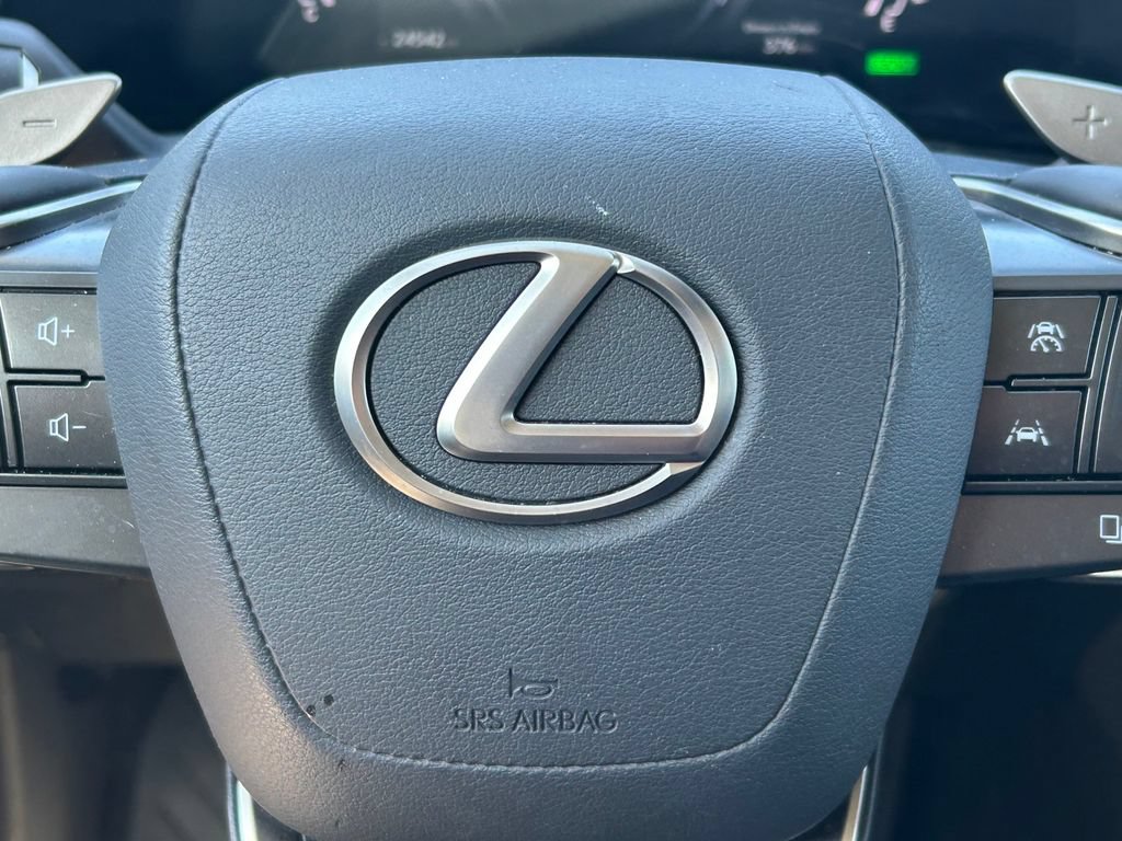Used 2025 Lexus NX 350h AWD w/ Luxury Package image 39