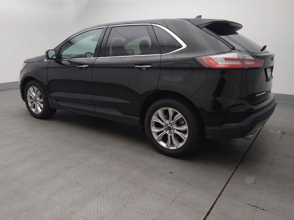 Used 2024 Ford Edge Titanium image 3