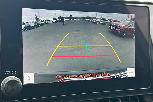 Used 2025 Toyota RAV4 XLE FWD image 24