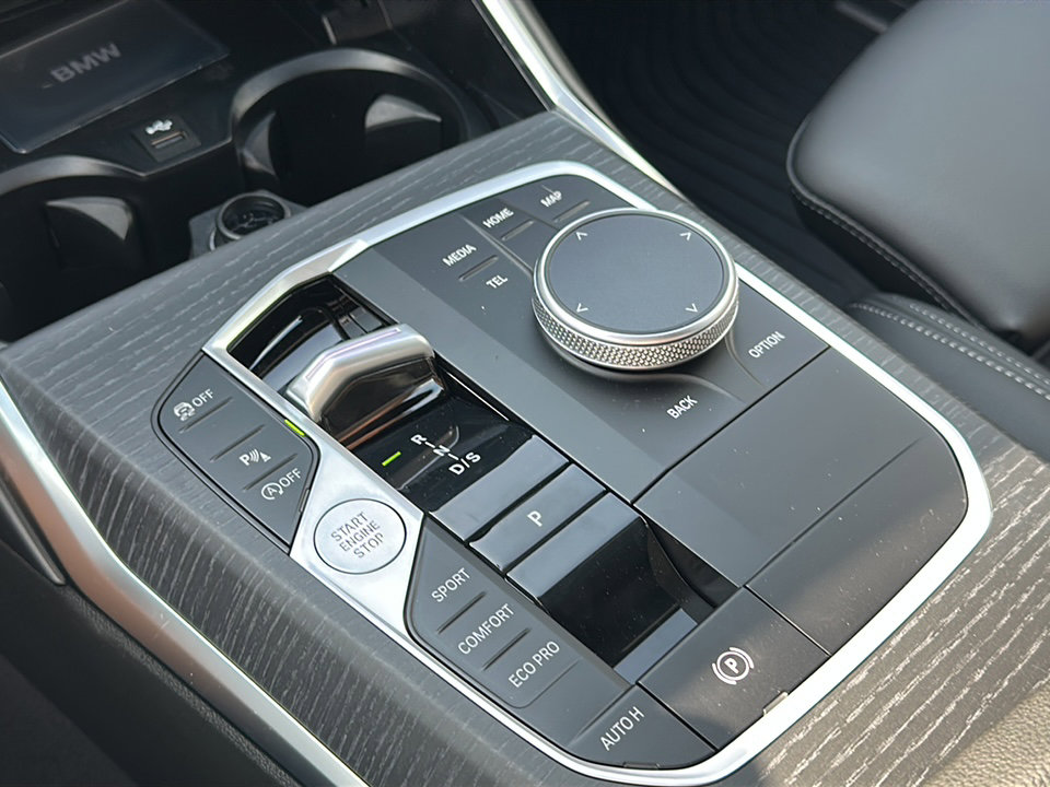 New 2026 BMW 330i Sedan w/ Premium Package image 25