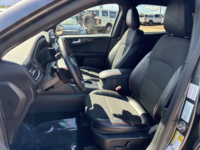 Used 2025 Ford Escape ST-Line AWD/4WD image 16