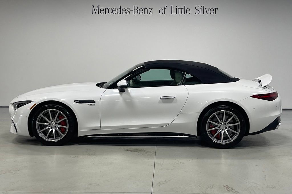 Used 2023 Mercedes-Benz SL 43 AMG image 2