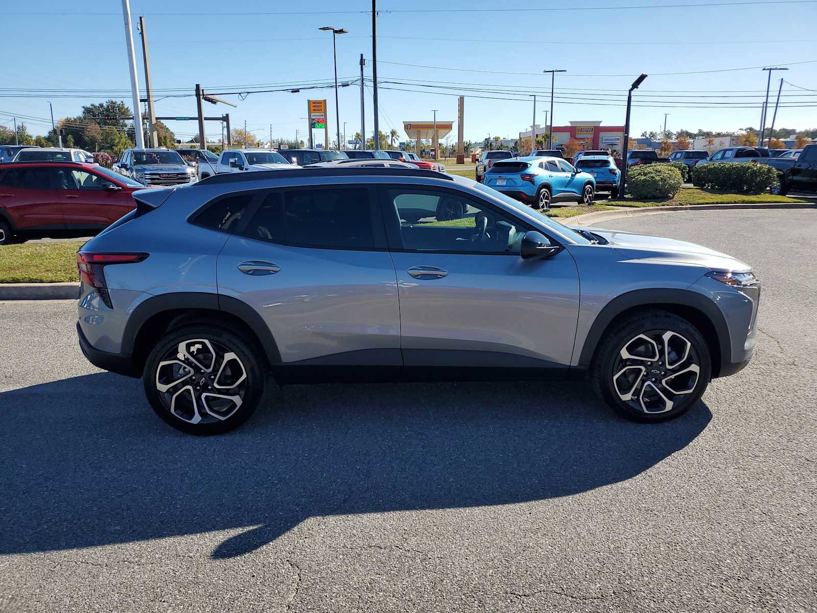 New 2026 Chevrolet Trax RS w/ Sunroof Package image 7