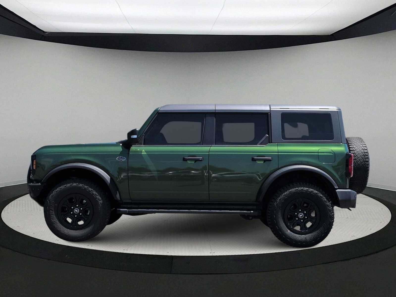 Used 2024 Ford Bronco Wildtrak AWD/4WD image 5