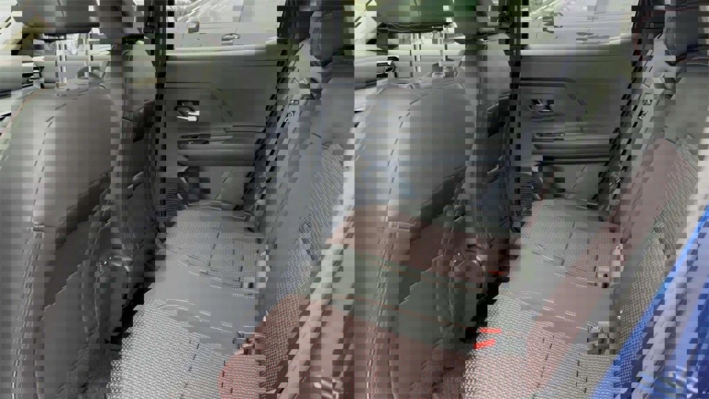 New 2026 Nissan Kicks SR w/ Cold Weather Package image 29