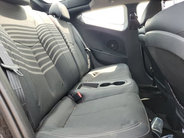 Used 2015 Hyundai Veloster Turbo w/ Option Group 04 FWD image 15