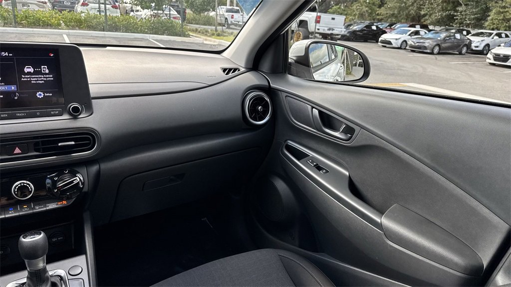 Used 2022 Hyundai Kona SEL image 16