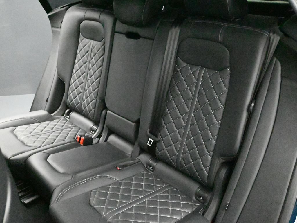 Used 2022 Audi SQ8 Prestige AWD/4WD image 20