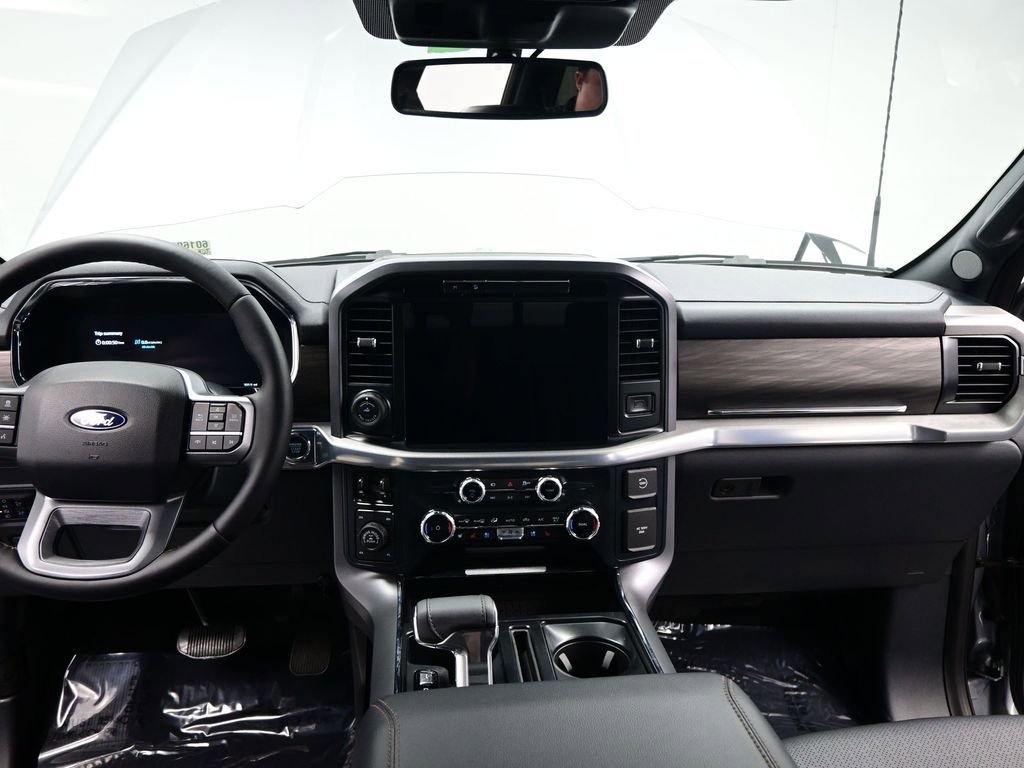 Used 2025 Ford F150 Lariat w/ Equipment Group 501A Mid AWD/4WD image 19